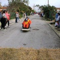 Corrida Trapalhona de Carrinhos de Mão